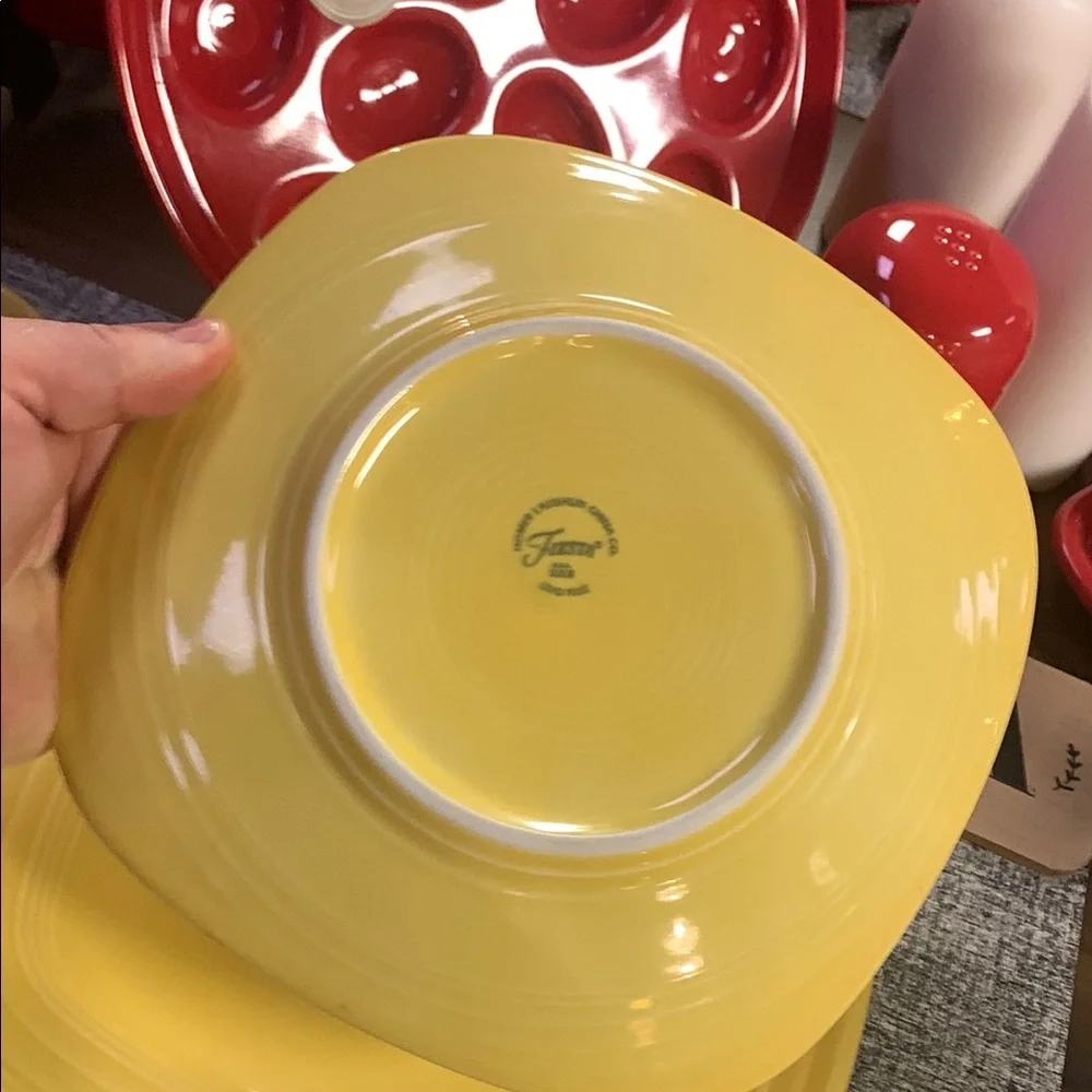 Fiesta Sunflower Yellow 4pcs Setting - Picture 4 of 6